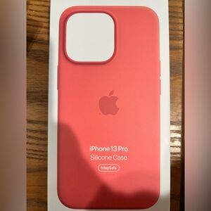 iPhone 13 Pro Silicone Case with MagSafe - Pink Pomelo